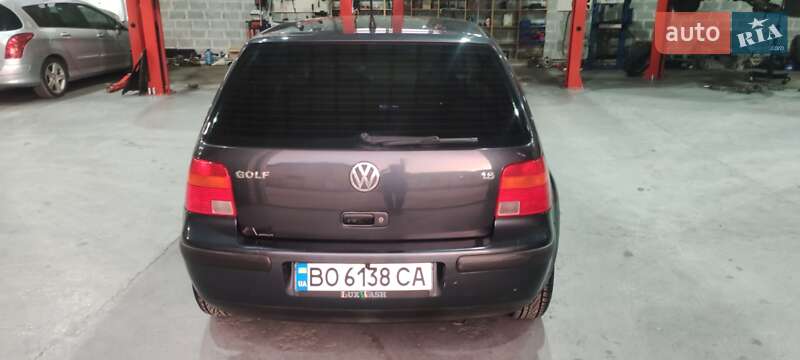 Хэтчбек Volkswagen Golf 1999 в Львове