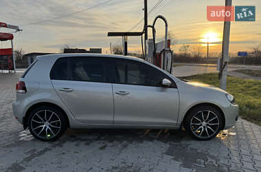 Хэтчбек Volkswagen Golf 2009 в Берегово