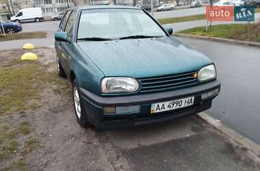 Хэтчбек Volkswagen Golf 1994 в Киеве