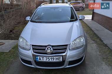 Универсал Volkswagen Golf 2008 в Галиче