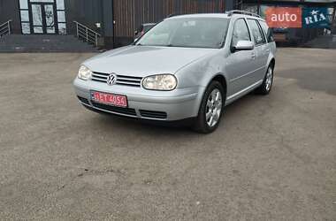 Универсал Volkswagen Golf 2003 в Сарнах