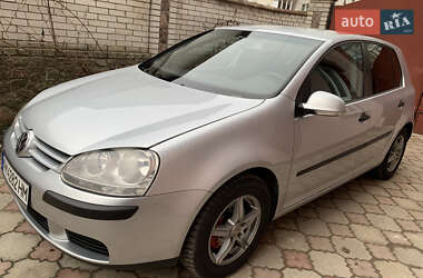 Хетчбек Volkswagen Golf 2004 в Житомирі