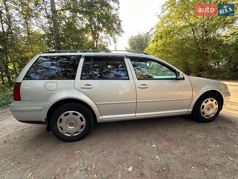 Універсал Volkswagen Golf 1999 в Києві