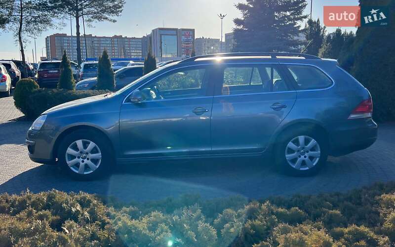Универсал Volkswagen Golf 2009 в Львове