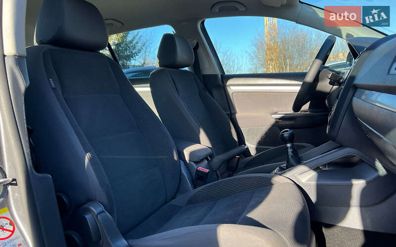 Универсал Volkswagen Golf 2009 в Львове