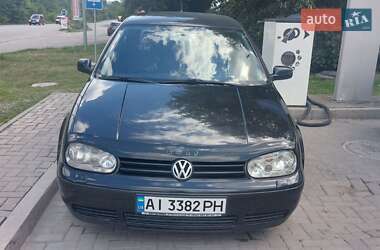 Хэтчбек Volkswagen Golf 2001 в 
