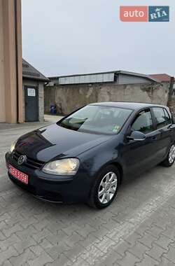 Хетчбек Volkswagen Golf 2005 в Славуті