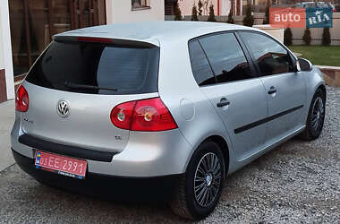 Хэтчбек Volkswagen Golf 2005 в Бучаче