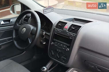 Хэтчбек Volkswagen Golf 2005 в Бучаче