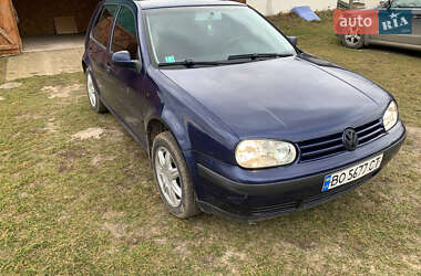 Хетчбек Volkswagen Golf 2002 в Кременці