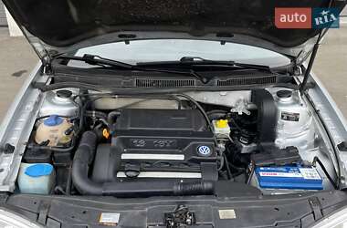 Універсал Volkswagen Golf 2000 в 