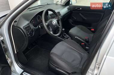 Універсал Volkswagen Golf 2000 в 