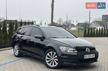 Універсал Volkswagen Golf 2014 в Чернівцях