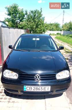 Хетчбек Volkswagen Golf 2003 в Ніжині