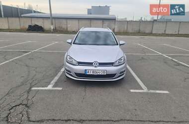 Универсал Volkswagen Golf 2016 в Киеве