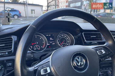Универсал Volkswagen Golf 2015 в 