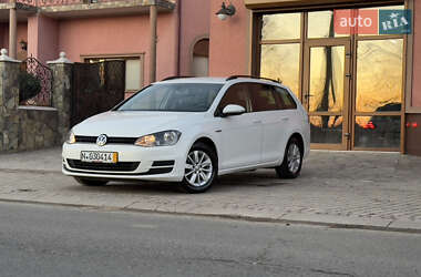 Универсал Volkswagen Golf 2013 в Сваляве