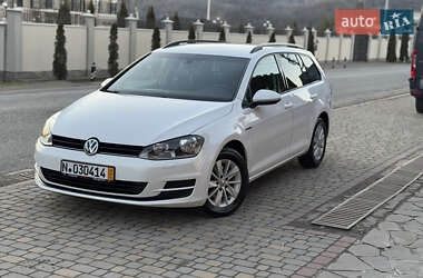 Универсал Volkswagen Golf 2013 в Сваляве