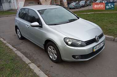 Хетчбек Volkswagen Golf 2009 в Києві