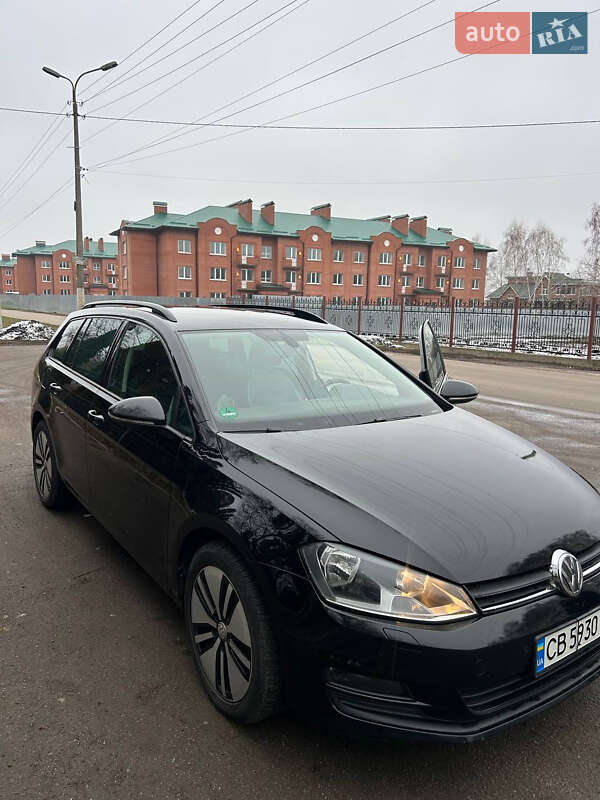 Универсал Volkswagen Golf 2014 в Бобровице