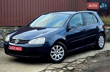 Хэтчбек Volkswagen Golf 2005 в Полтаве