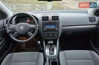 Хетчбек Volkswagen Golf 2005 в Полтаві