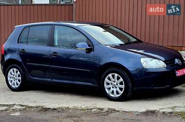 Хэтчбек Volkswagen Golf 2005 в Полтаве