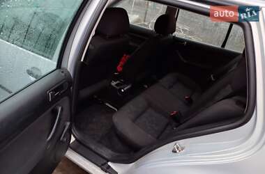 Хэтчбек Volkswagen Golf 1998 в 