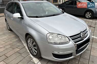 Універсал Volkswagen Golf 2008 в Глевасі