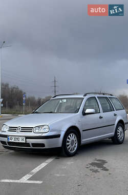 Універсал Volkswagen Golf 2000 в Запоріжжі