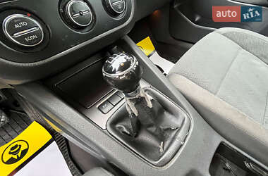 Хэтчбек Volkswagen Golf 2004 в 