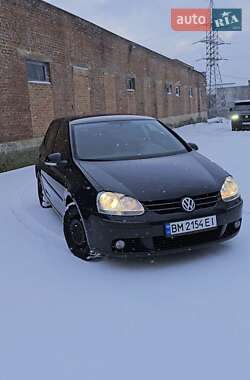 Хэтчбек Volkswagen Golf 2005 в Сумах