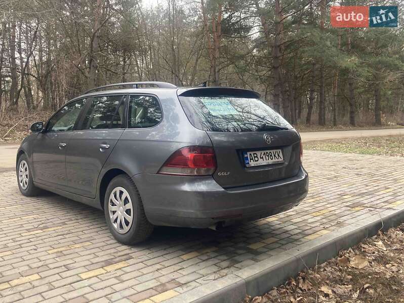 Універсал Volkswagen Golf 2010 в Бершаді