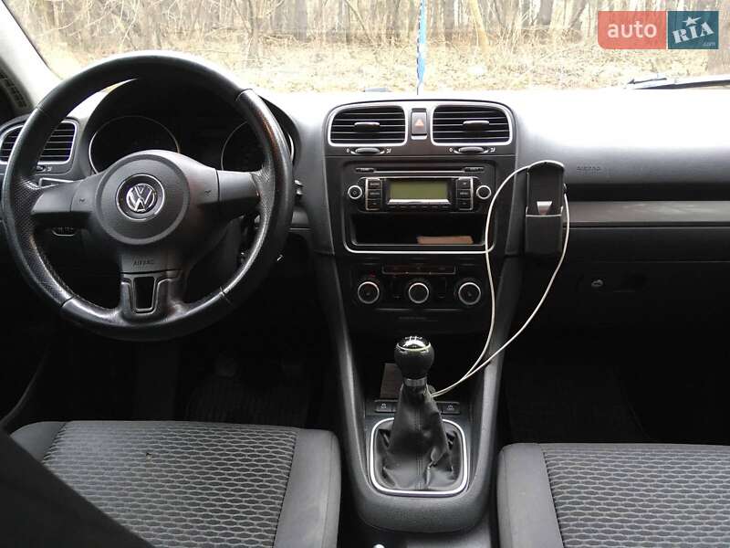 Універсал Volkswagen Golf 2010 в Бершаді