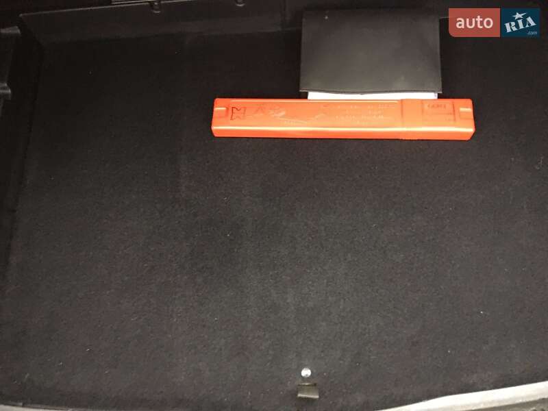 Універсал Volkswagen Golf 2010 в Бершаді