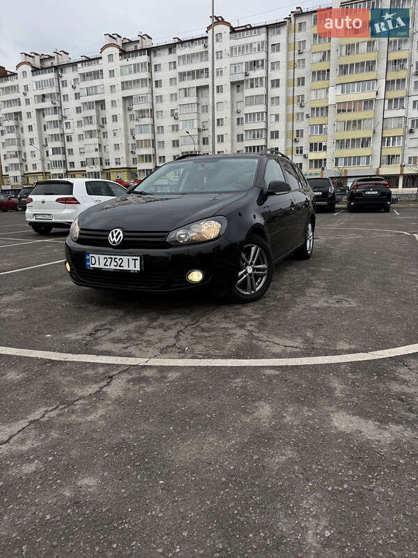 Универсал Volkswagen Golf 2010 в Ивано-Франковске