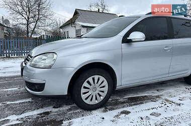 Універсал Volkswagen Golf 2008 в Умані