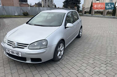 Хэтчбек Volkswagen Golf 2004 в Львове