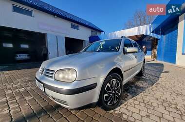 Універсал Volkswagen Golf 2002 в Кременці