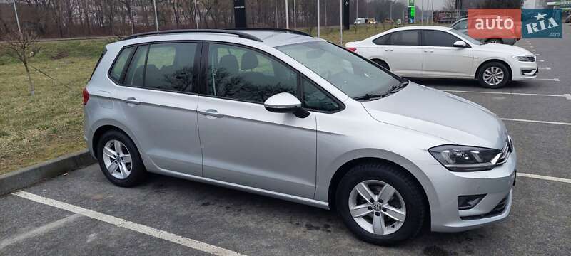 Универсал Volkswagen Golf 2015 в Львове