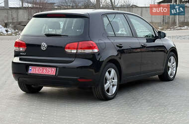 Хетчбек Volkswagen Golf 2010 в Житомирі