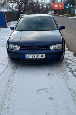 Хетчбек Volkswagen Golf 2003 в Кременчуці