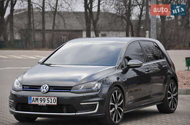 Хетчбек Volkswagen Golf 2015 в Житомирі