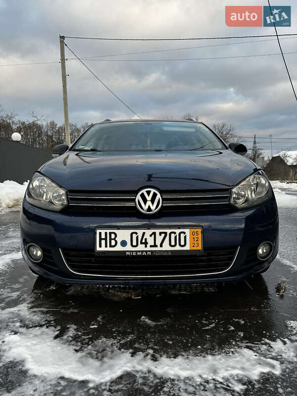 Универсал Volkswagen Golf 2011 в Долине