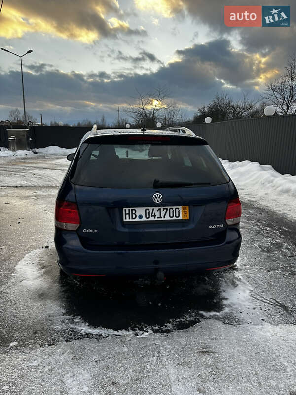 Универсал Volkswagen Golf 2011 в Долине