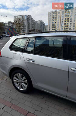 Универсал Volkswagen Golf 2016 в 