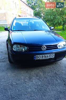 Універсал Volkswagen Golf 2002 в Красилові