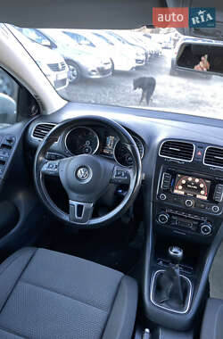 Хэтчбек Volkswagen Golf 2009 в Луцке