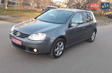 Хетчбек Volkswagen Golf 2008 в Луцьку