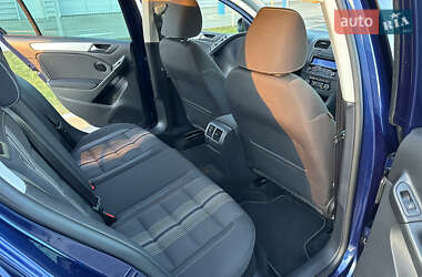 Хэтчбек Volkswagen Golf 2012 в Львове